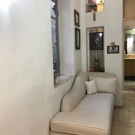 Sari Konak Business İzmir