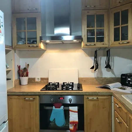 Sari Konak Business Pensjonat Izmir